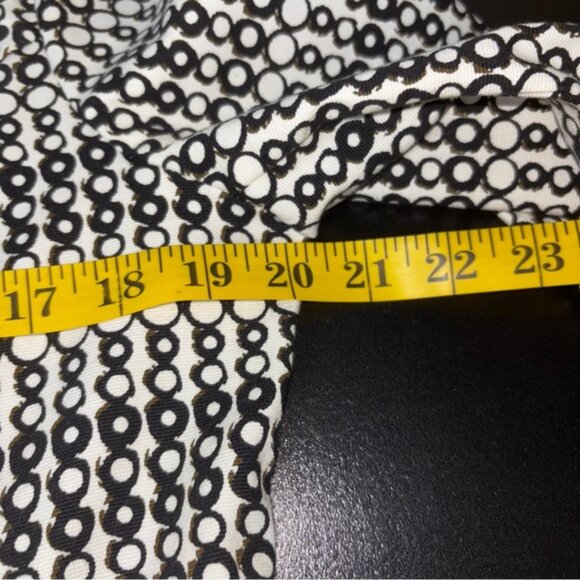 CAbi Women’s 12 Black White Brown Patterned Short Blazer Buttons Pockets Gathers - Picture 5 of 11